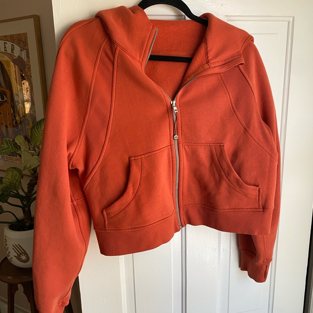 Lululemon cropped hoodie